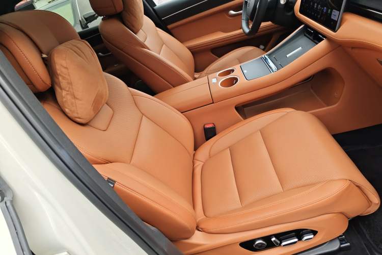 Used Hima AITO M5 2025 Extended-Range Ultra All-Wheel-Drive Version