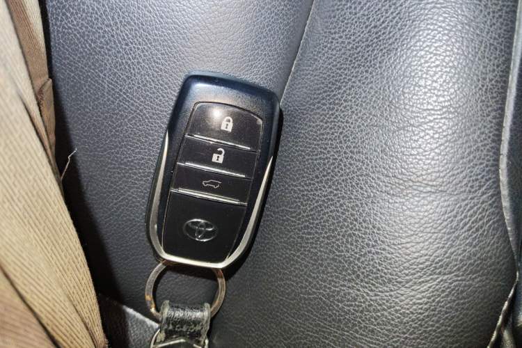 Used Toyota Prado 2016 2.7L Automatic Standard Edition
