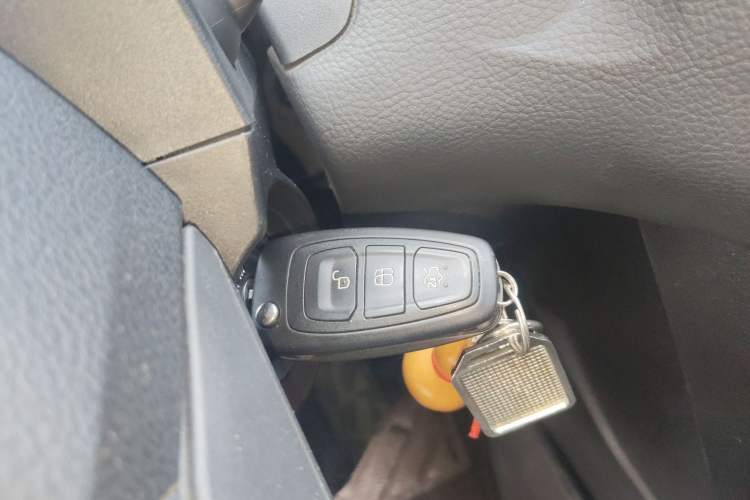 Used Ford Focus 2012 Hatchback 1.6L Automatic Fashion Edition