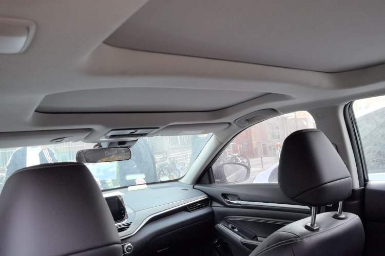Used Nissan Teana 2021 2.0L XL Comfort Edition Headliner