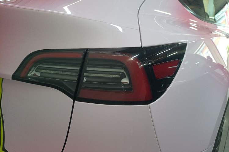 Used Tesla Model Y 2023 Rear-Wheel-Drive Version