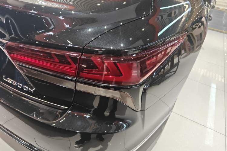 Used Lexus LS 2021 500h Excellence Edition