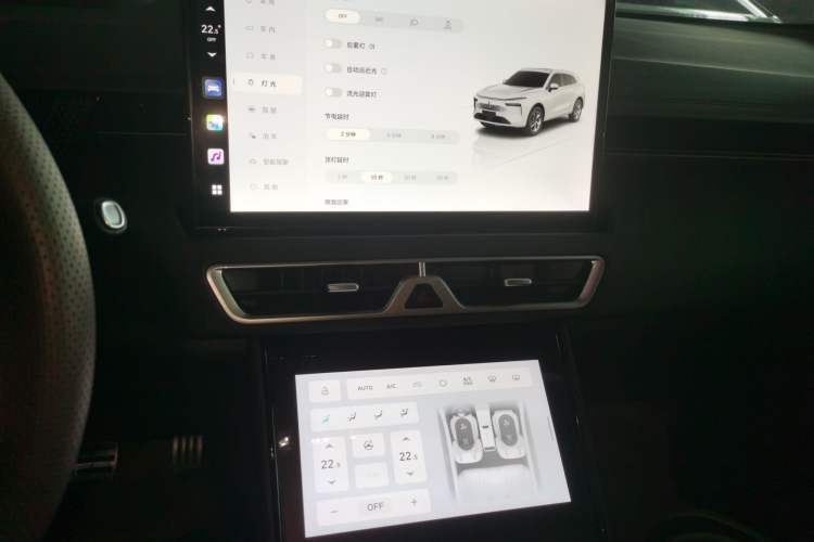 Used Wey Mocha New Energy 2024 Hi4 Four-Wheel Drive Long-Range Version Audio And AC Panel