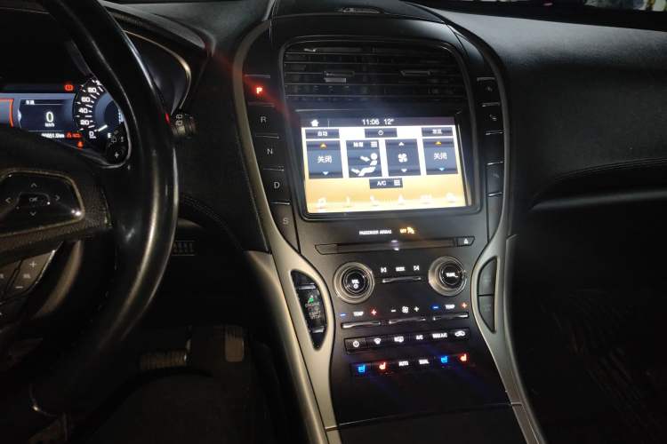 Used Lincoln MKX 2018 2.0T Four-Wheel Drive Zunya Edition
