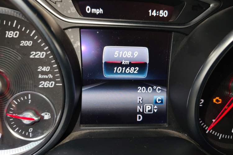 Used Mercedes-Benz GLA 2019 GLA 200 Dynamic Edition Odometer Close Up