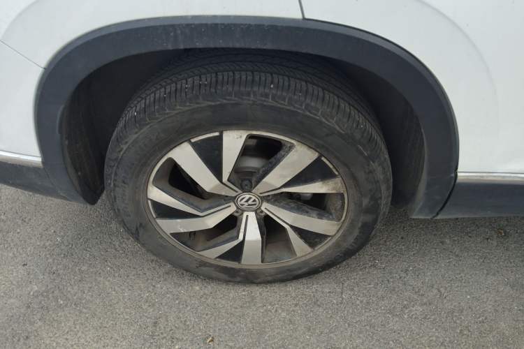 Used Volkswagen Tayron 2020 330TSI Two-Wheel Drive Luxury Smart Connectivity Version
