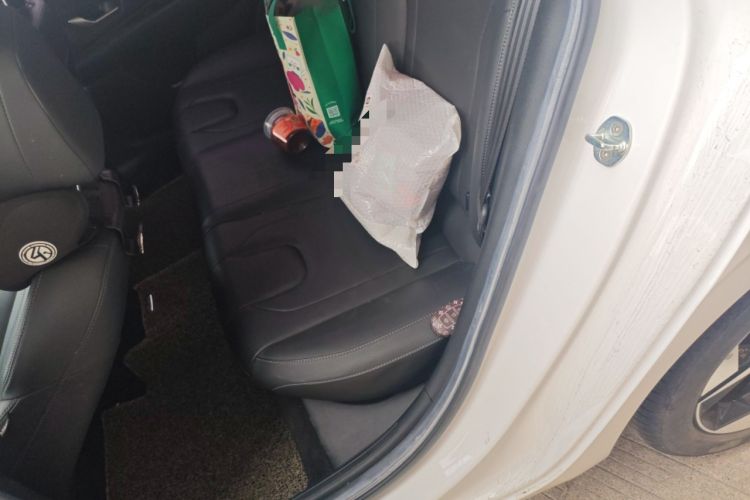 Used Hyundai Elantra 2021 1.5L CVT GLX Elite Edition Interior 4