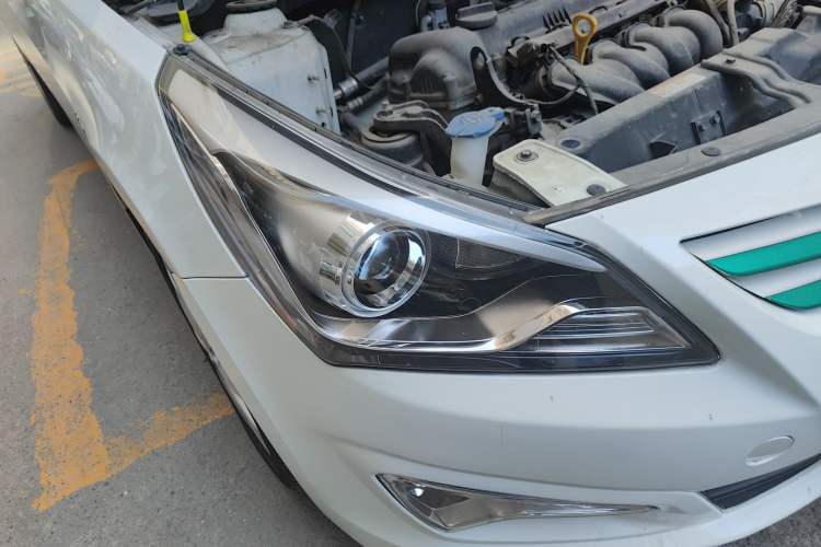 Used Hyundai Verna Ray 2014 1.6L Automatic TOP