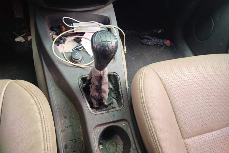 Used Wuling Hongguang 2016 1.5L S Comfort Version Gear Lever