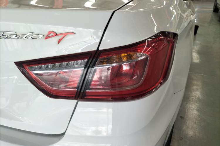 Used CHANGAN Eado DT 2019 1.6L Manual Enjoyment Model China VI Standard Right Rear Taillight