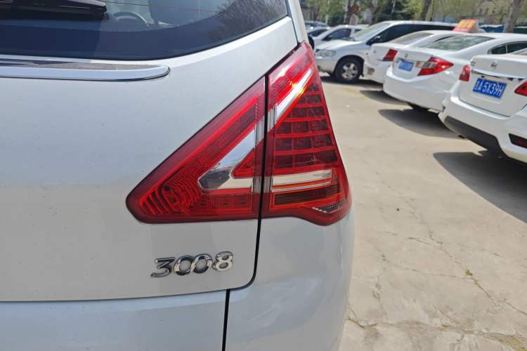 Used Peugeot 3008 2013 2.0L Automatic Trend Edition Right Rear Taillight