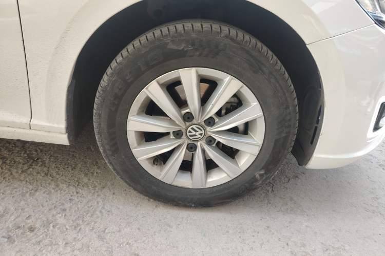 Used Volkswagen Lavida Pure Electric 2019 Enjoyment Edition Right Front Wheel Hub