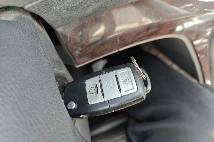 Used FORTHING CM7 2014 2.4L Manual Executive Model
