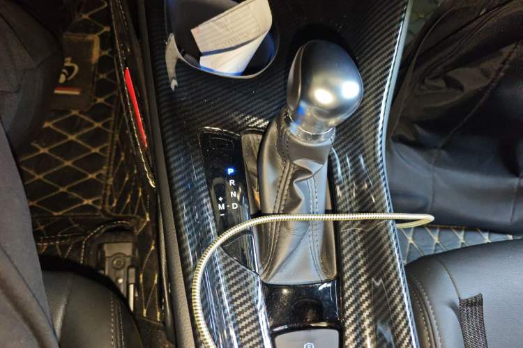 Used Toyota IZOA 2018 2.0L Yichi Version China VI Standard Gear Lever