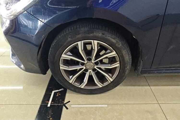 Used BYD Song MAX 2019 1.5T Automatic Smart Connect ZhiLian RuiDong Model 7 Seats China V Emission Standard
