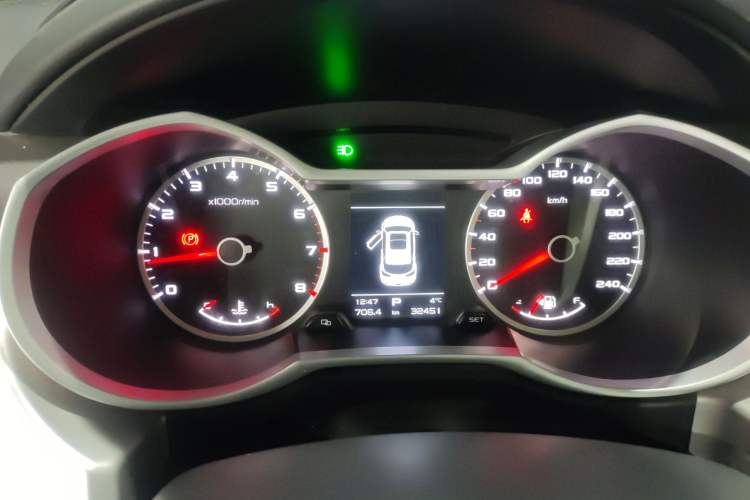 Used Geely Auto Emgrand X7 Sport 2018 1.8TD Automatic Two-Wheel Drive Zhiya Model