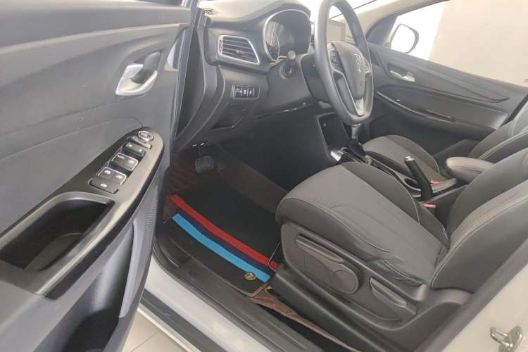 Used Baojun 730 2021 1.5T CVT Fashion Version 7 Seats