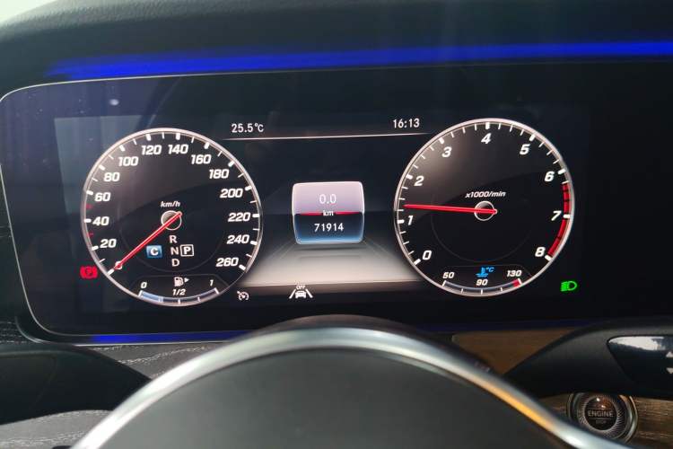 Used Mercedes-Benz CLS 2020 CLS 300 Luxury Model
