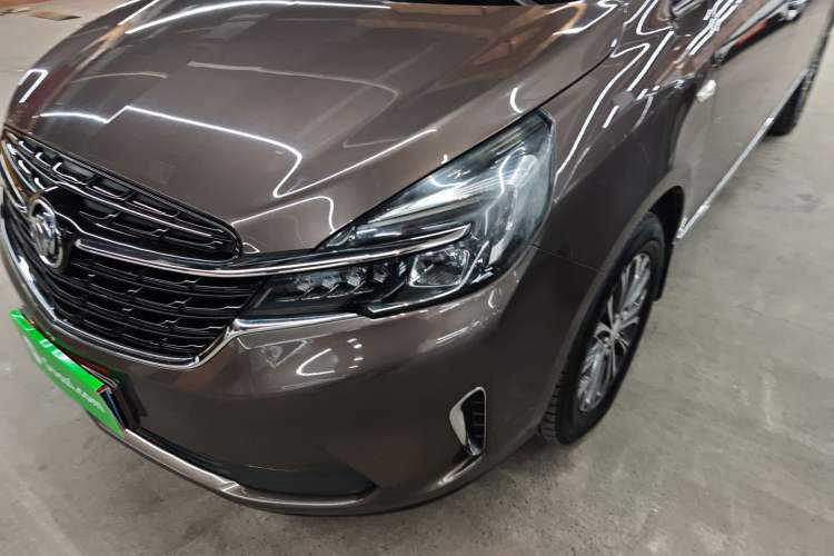 Used Buick GL8 2021 Land Cruiser Executive Class 652T Luxury Model