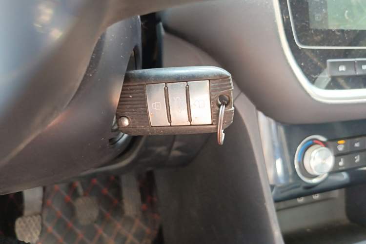 Used Roewe RX3 2018 1.6L Manual Internet Smart Edition Vehicle Key