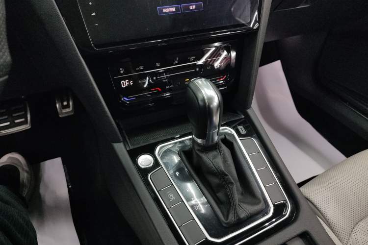 Used Volkswagen Magotan 2023 2 Million Units Commemorative Edition 330TSI DSG Luxury Version
