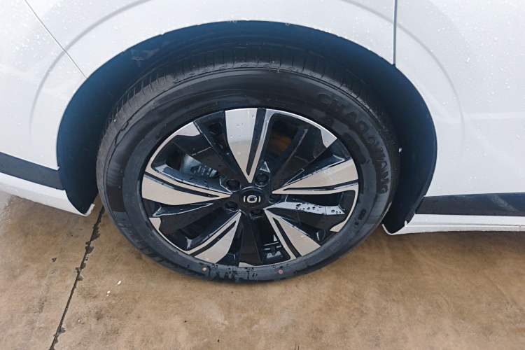 Used CHANGAN NEVO A07 2025 All-Electric "Real Bargain" 525 Luxury Model Right Rear Wheel Hub