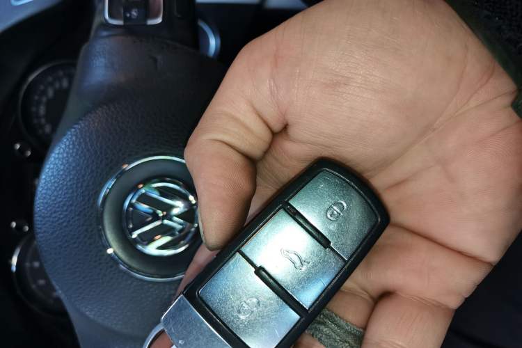 Used Volkswagen Magotan 2013 1.8TSI Luxury Model Vehicle Key