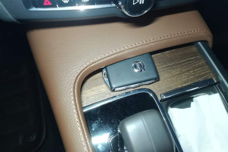 Used Volvo V90 2022 Cross Country B5 AWD Smart Range Edition
