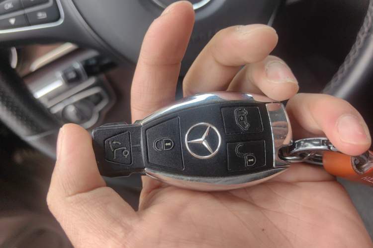 Used Mercedes-Benz V-Class 2021 V 260 L Long-wheelbase Luxury Edition