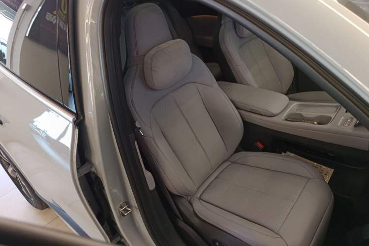 Used Nio EC6 2024 75 kWh
