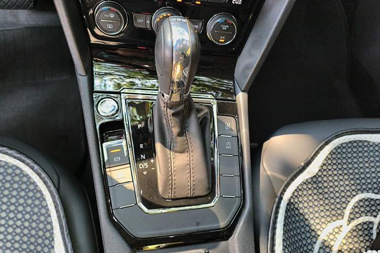 Used Volkswagen Lamando 2019 280TSI DSG Comfort Edition China V Standard Gear Lever