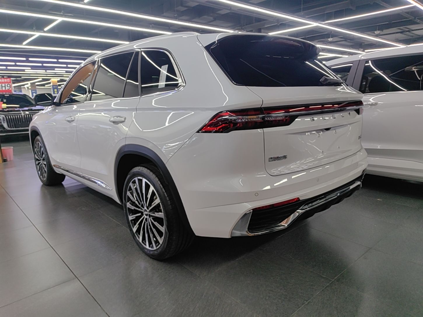 Geely Auto Monjaro L 2025 Dongfang Yao 2.0TD Automatic Lanxing Edition — снимка 4