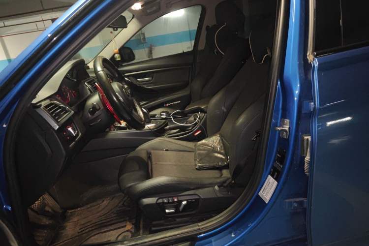 Used BMW 3 Series 2018 320Li Leading Model M Sport Package Left Front Seat