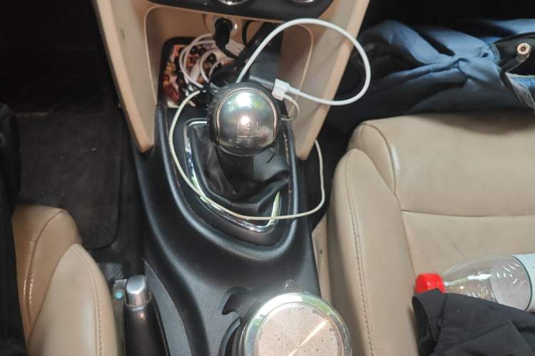 Used Fiat Viaggio 2012 1.4T Manual Enjoyment Edition Gear Lever