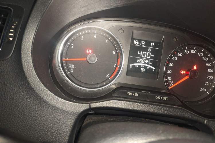 Used Volkswagen Polo 2016 1.6L Automatic Comfort Model
