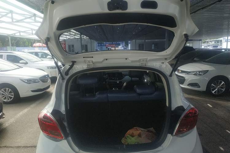 Used Oshan Benni E-Star 2022 Qingxin Edition Colorful Model Lithium Iron Phosphate
