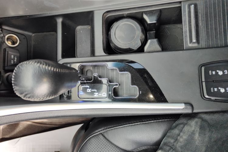 Used Hyundai Sonata 2015 Classic 2.4L Automatic Leading Edition China V Standard Gear Lever