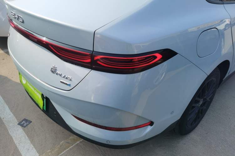 Used BYD Qin PLUS 2025 EV Smart Drive Edition 420KM Leading Model Right Rear Taillight