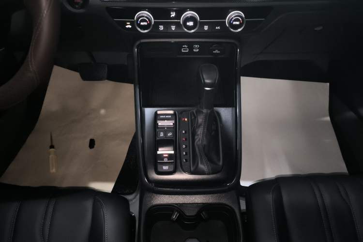 Used Honda Breeze 2023 240TURBO Two-Wheel-Drive Luxury Edition 5 Seats