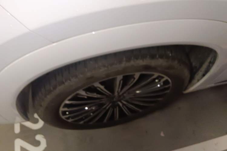 Used Chery Tiggo 9 2025 2.0T Automatic Two-Wheel Drive Luxury Edition 5 Seats
