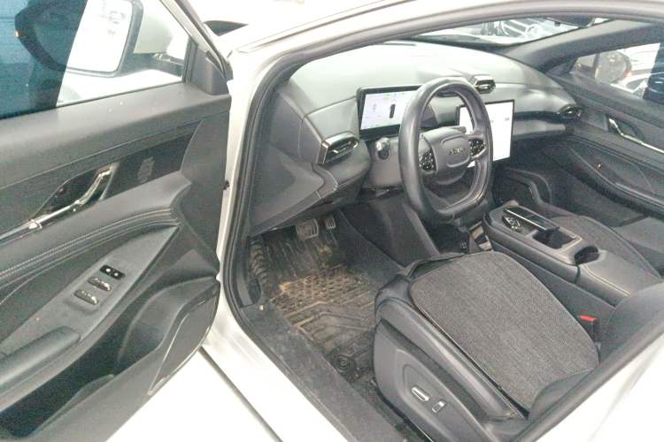 Used Dongfeng Aeolus L7 New Energy 2024 205 Air
