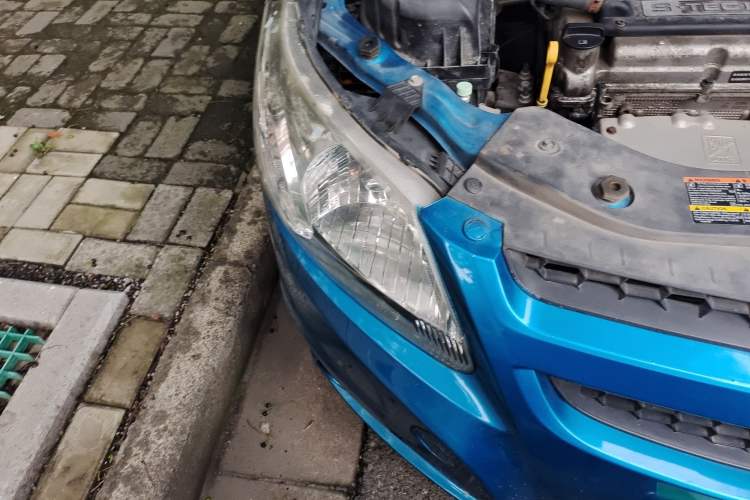 Used Chevrolet Sail 2013 Sedan 1.2L Manual Fashionable Happiness Edition
