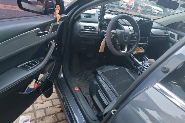 Used BYD Qin Pro New Energy 2019 DM Super Edition 1.5TI Automatic Smart Connect X-Trail Model China VI Standard Driver Seat