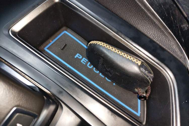 Used Peugeot 5008 2019 380THP 5-Seater Elite Edition Vehicle Key