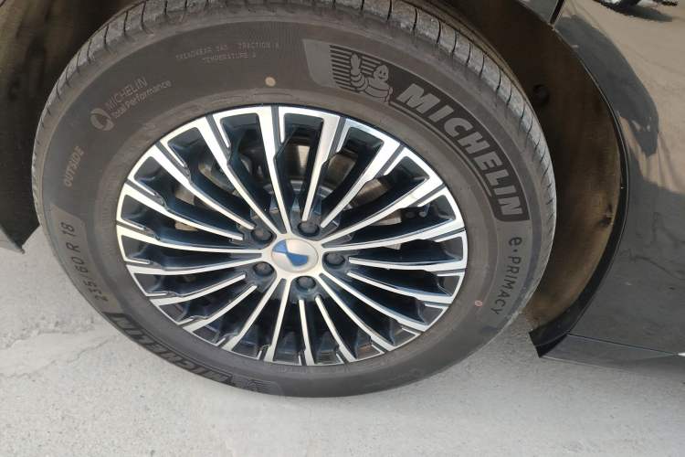 Used Denza D9 2022 DM-i 970 Four-Wheel Drive Prestige Model