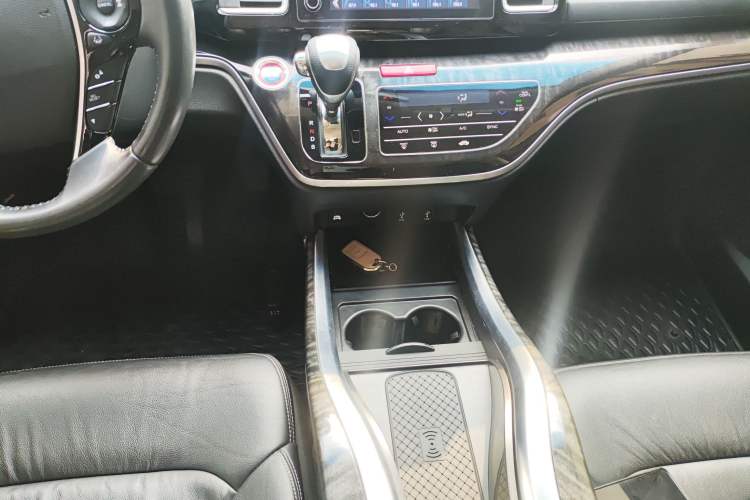 Used Honda Elysion 2019 2.0L Hybrid Luxury Edition