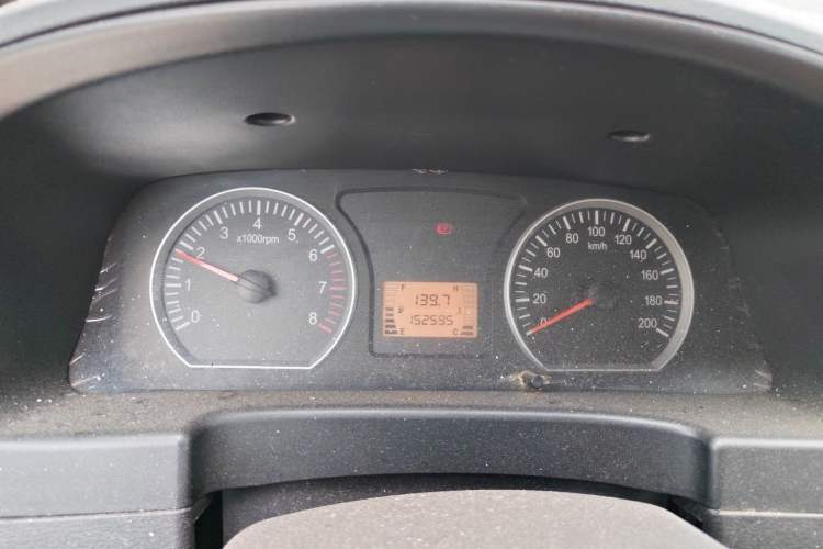 Used FORTHING Lingzhi 2016 M3L 1.6L 7-Seater Standard Model Instrument Cluster