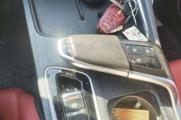 Used CHANGAN UNI-T 2020 1.5T Prestige Version