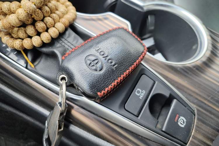 Used Toyota Camry 2019 Revised Version 2.0G Luxury Edition
