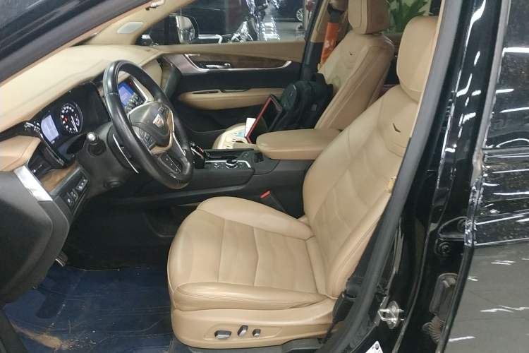 Used Cadillac XT5 2022 2.0T Four-Wheel Drive Platinum Edition
